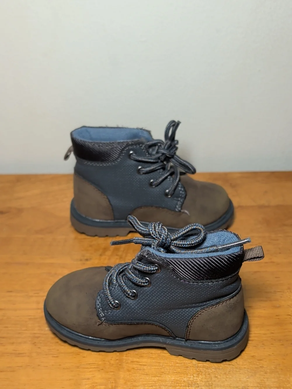 Oshkosh B'Gosh Murphy Boots Brown Blue Lace-Up Toddler Boys Size 6